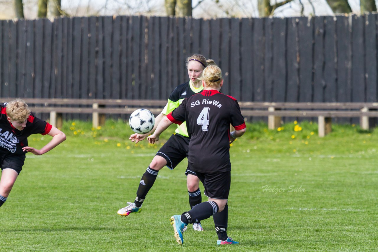 Bild 334 - Frauen SV Frisia 03 Risum Lindholm - Heider SV : Ergebnis: 8:0